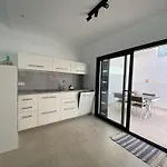 Y Mar Apartment *