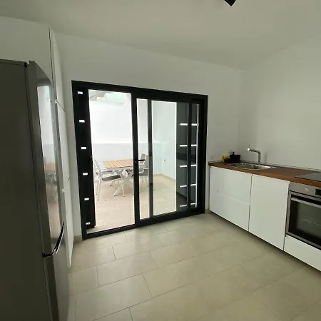 Apartman Y Mar *
